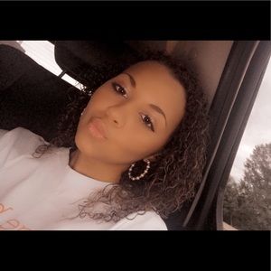 Meet your Posher, Jada